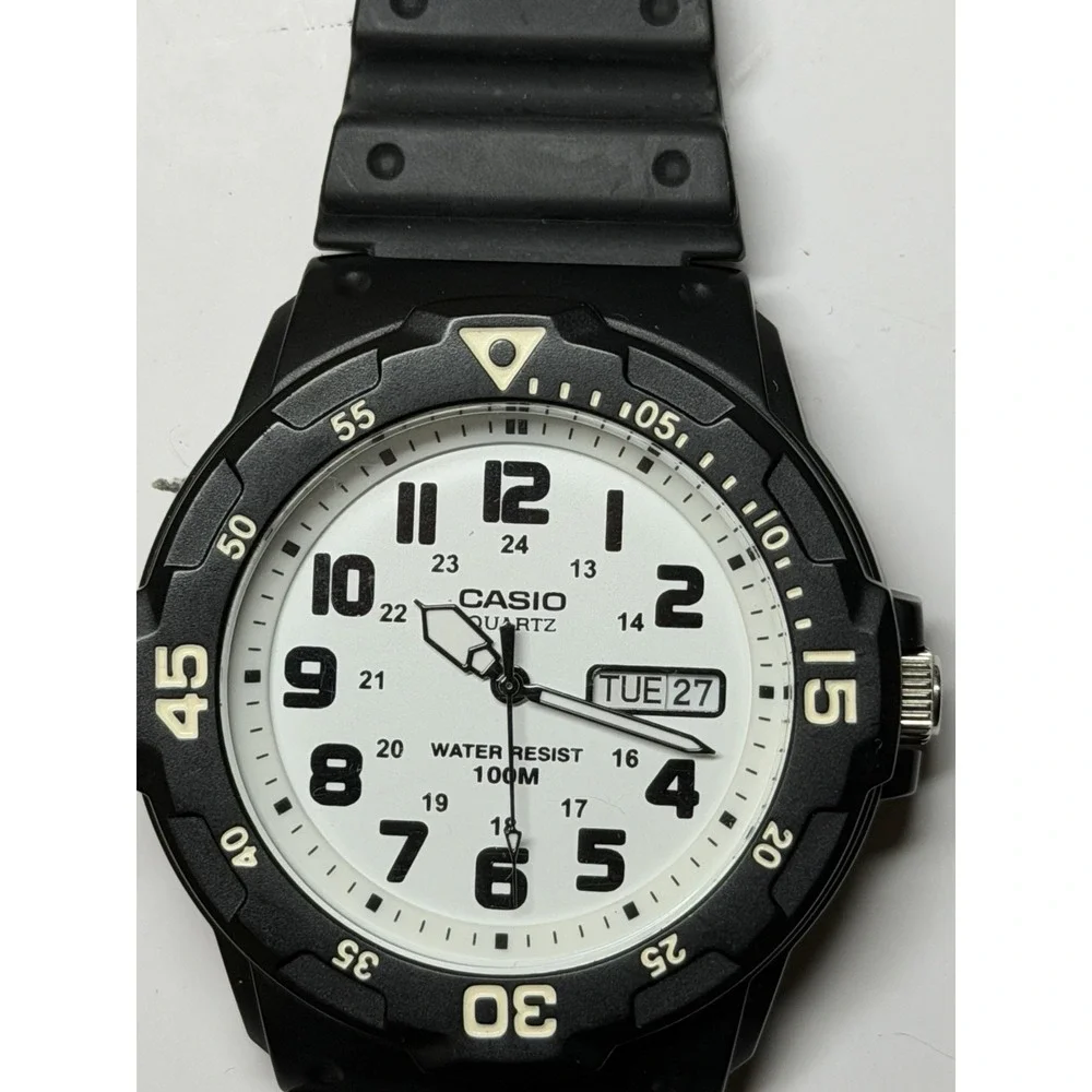 Casio MRW-200H Analog Dive Watch‎ 5125 Quartz 100M Water Resistant Black